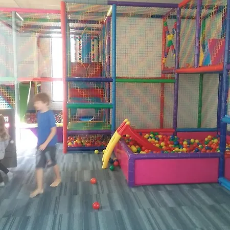 Feniks Lux 2+2 Kołobrzeg