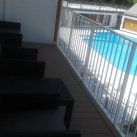 Feniks Lux 2+2 Lägenhet