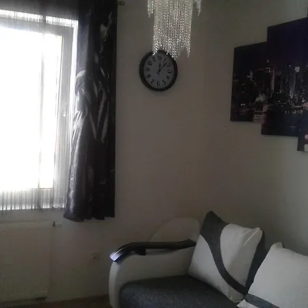 Lägenhet Feniks Lux 2+2 *