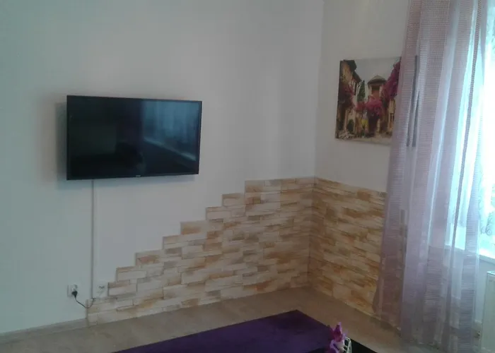 Feniks Lux 2+2 Apartament *